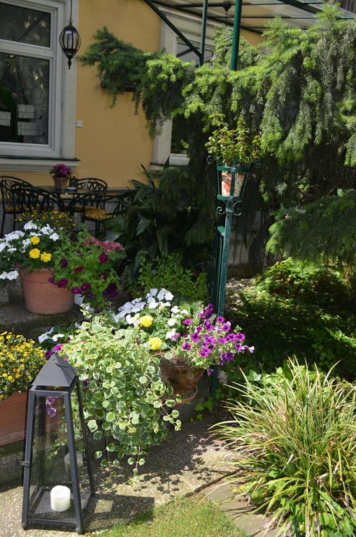 Hotel Jaeger - Family Tradition Since 1911 Виена Екстериор снимка